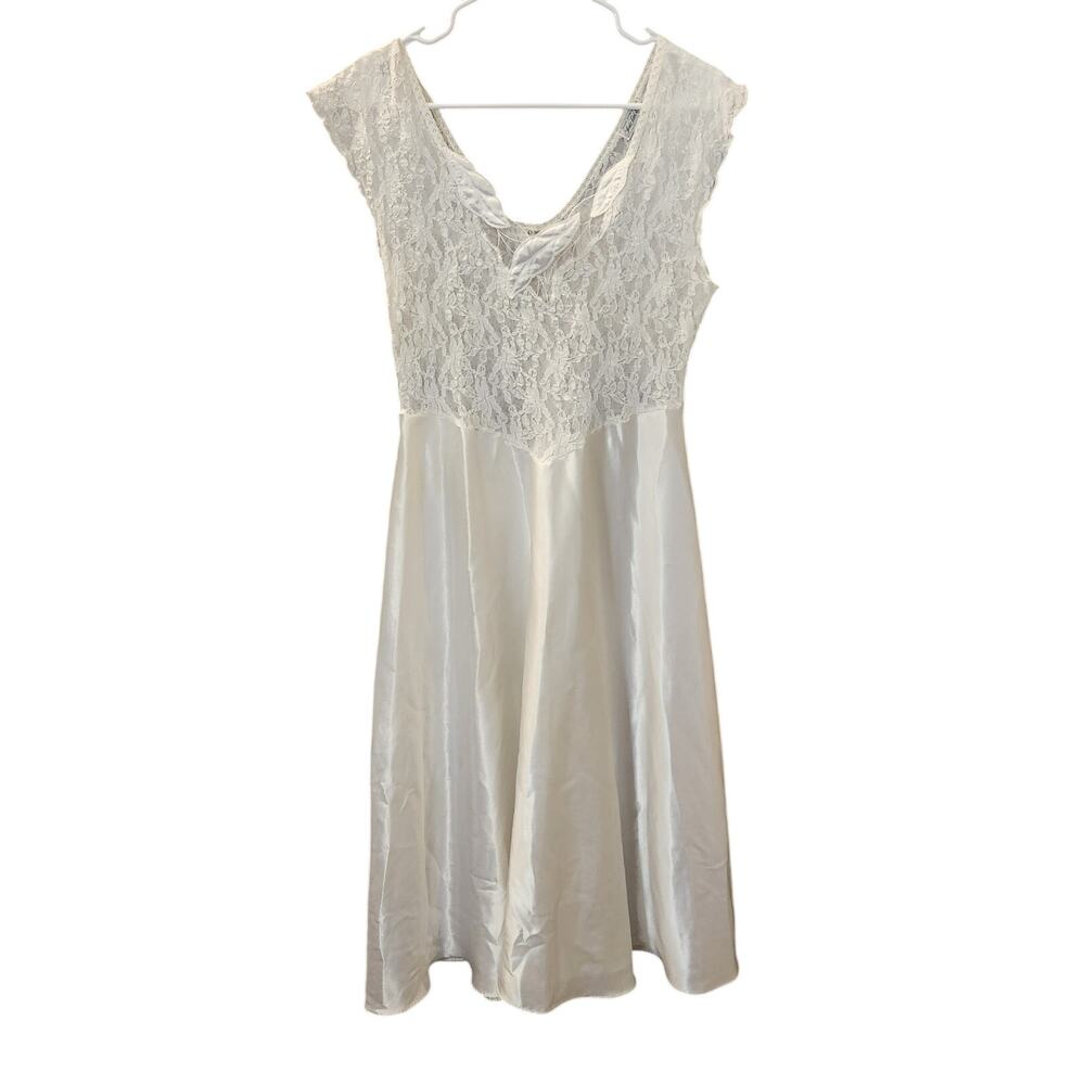 Saks Fifth Avenue Vintage Lace Satin Trim Slip Nightgown Large